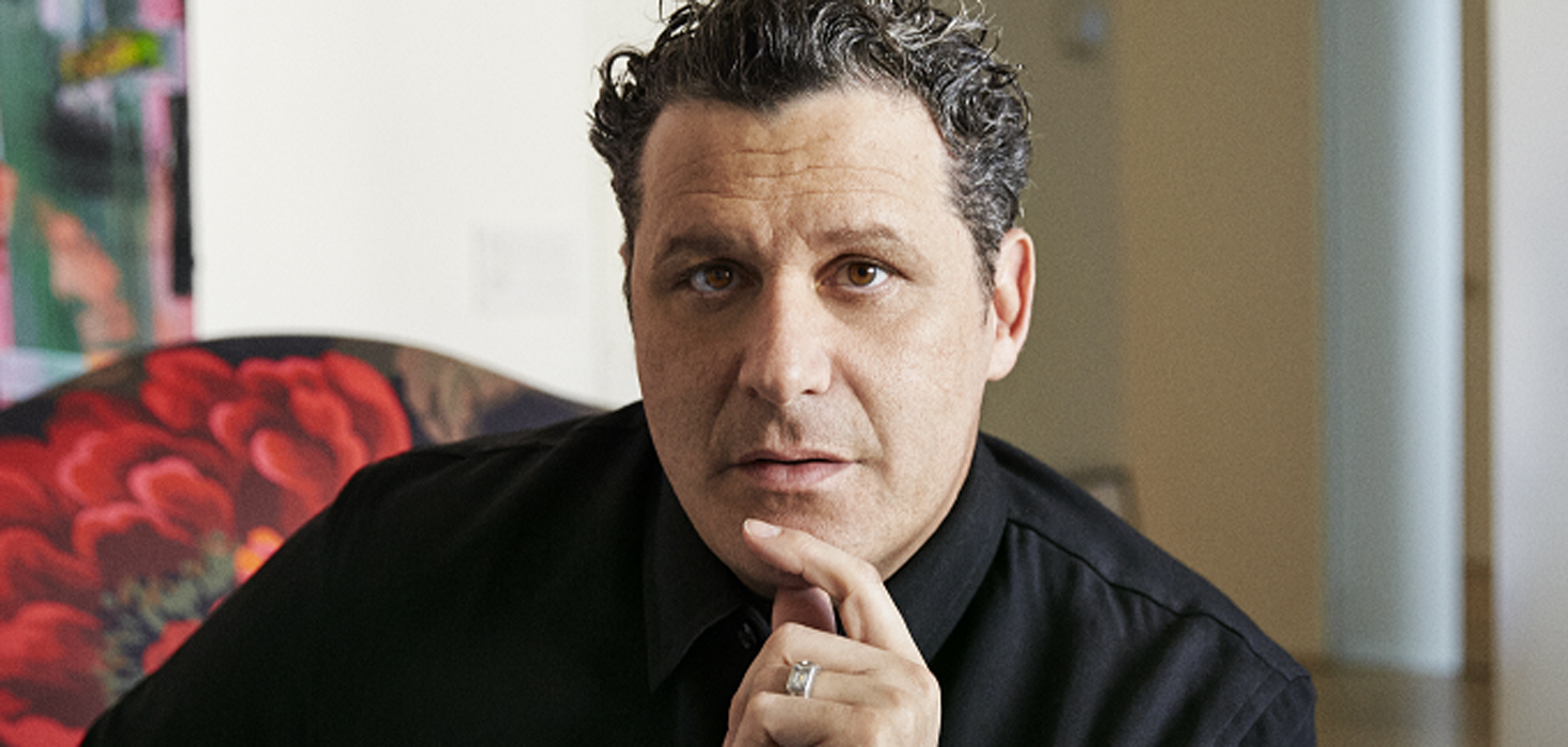 Many wonder, does Isaac Mizrahi have cancer? We explore the facts behind the online talk.