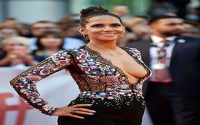 Where to find Halle Berry nude pix? Check this guide!