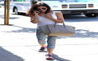 What makes New Balance on celebrities so cool? Learn the secrets behind their popular sneaker looks.