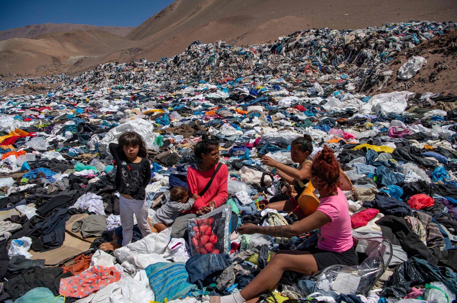 How do social impacts of fast fashion affect garment workers? Their stories urgently need to be heard by all!