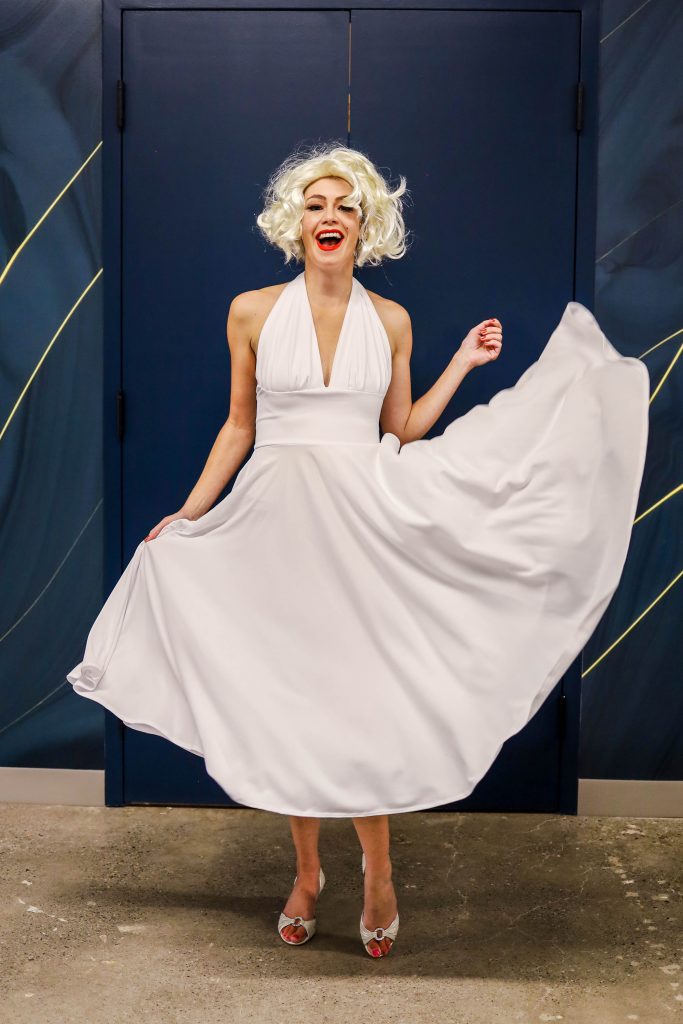 White Dress Marilyn Monroe Costume: Perfect for Halloween!