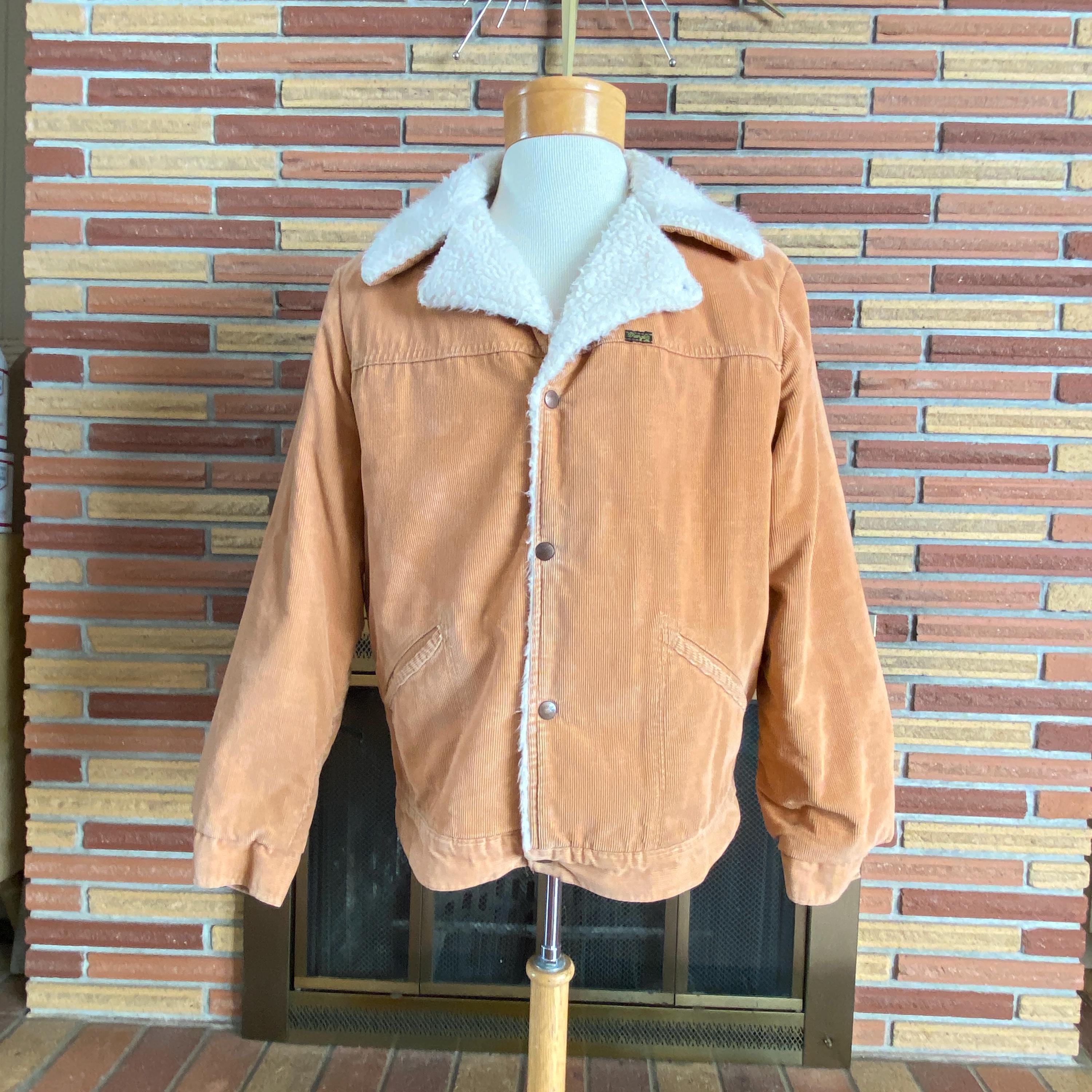 Looking for affordable mens 70s jackets? Snag these groovy styles and great deals right now!