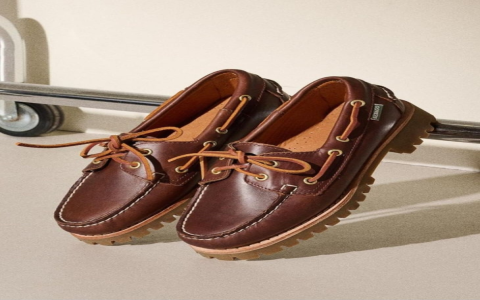 Why Buy 80s Boat Shoes Today? 3 Big Benefits For Fashion Fans!