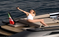 Where are the best Jennifer Lopez with bikini pics? Find all her latest and greatest shots here!