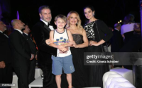 Where can I find john traolta daughter photos? Discover the best places to see Ella Bleu Travolta online easily!