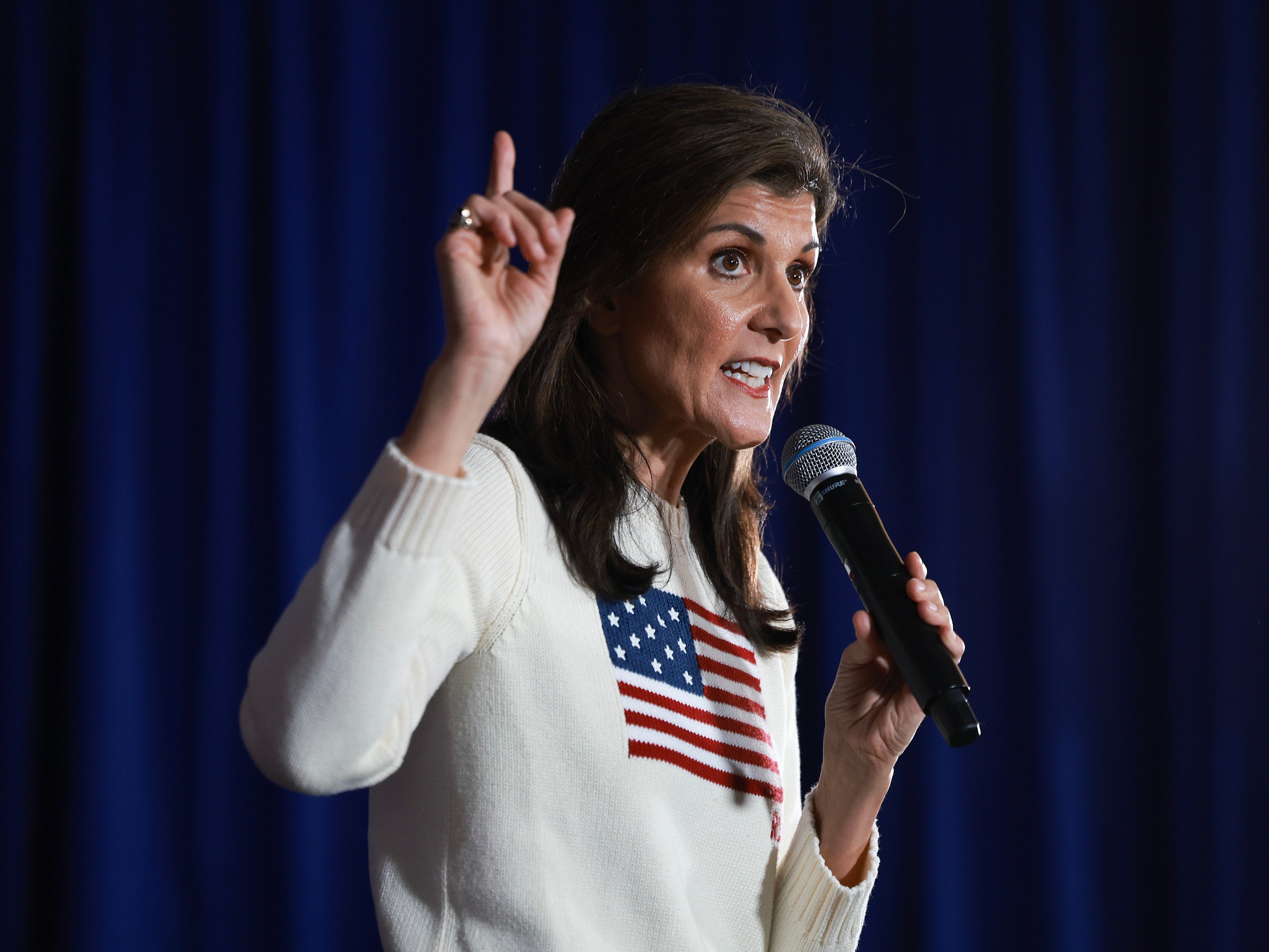 Nikki Haley Jeans Fashion Explained (How Her Casual Look Makes a Powerful Campaign Statement)