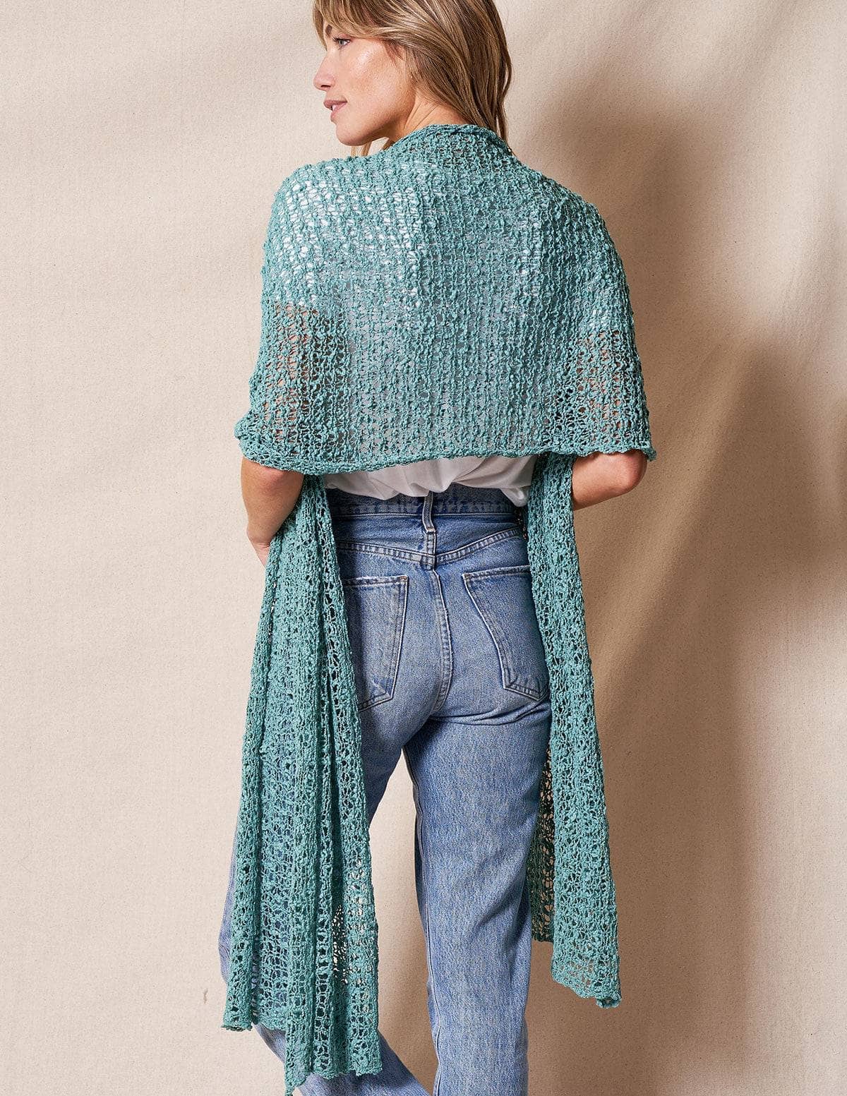 How to Style Long Shawls? Tips and Tricks for Every Look