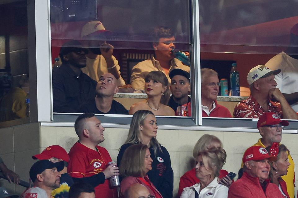 What really happened at the taylor swift cheifs game? (Get the inside scoop and all fun details!)
