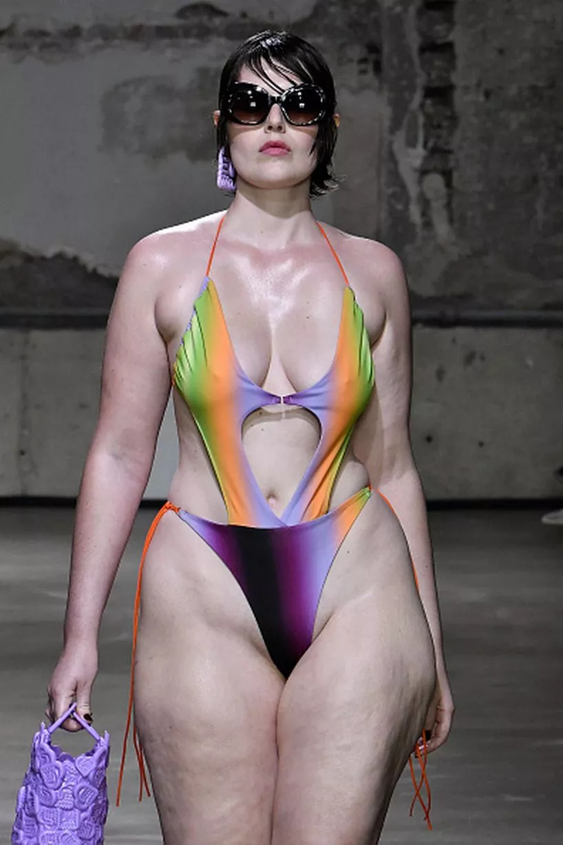 Models with Huge Breast Top Sites Curvy Figures Gallery 2024