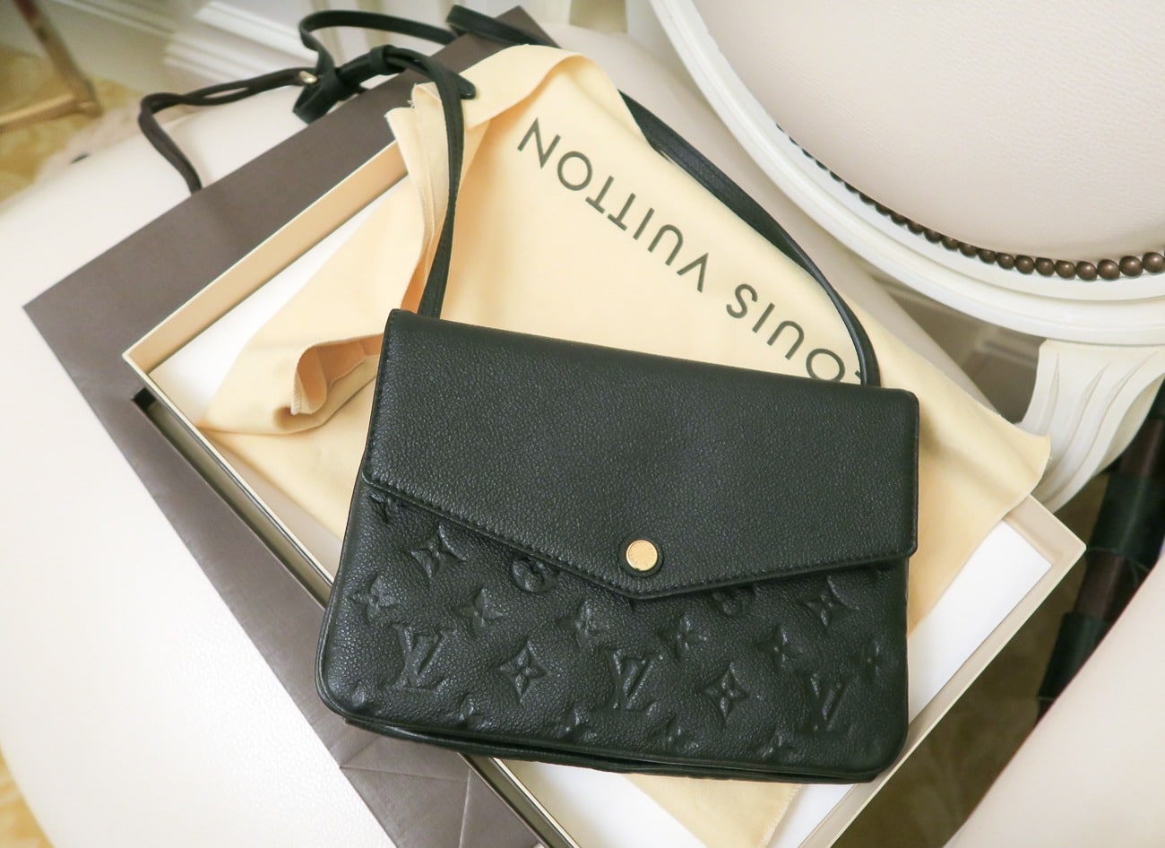 How much is Louis Vuitton bag in Paris? Learn 5 tips for discount LV shopping!