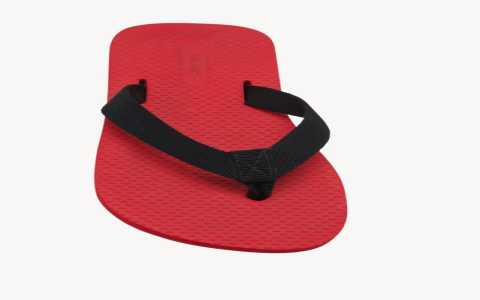 What Are Trendy 90s Flip Flops Top 4 Cool Styles Back Now