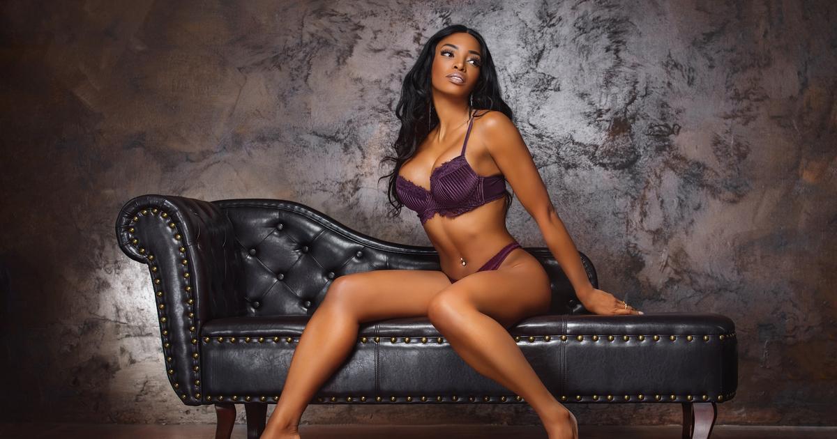 top brands using black models in underwear for sexy and stylish shoots