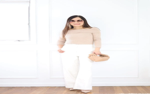 How to style skinny capri leggings to look taller with these tricks!