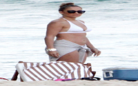 Jennifer Lopez in Bikini Photos Hot Pics Jennifer Looks Amazing Now