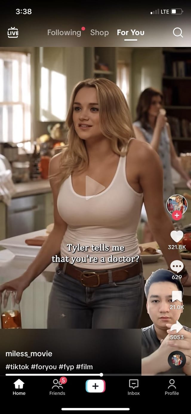 Why Are Actors with Big Tits So Popular on Streaming Platforms