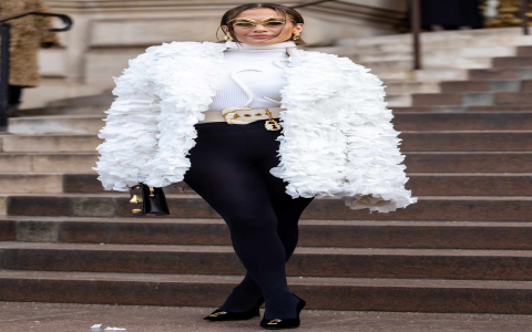 Paris Fashion Week Pics How To Find The Hottest Photos Now