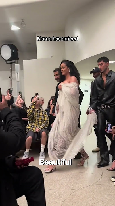 Rihanna and Naomi Campbell Walk Like This Learn Their Catwalk Moves