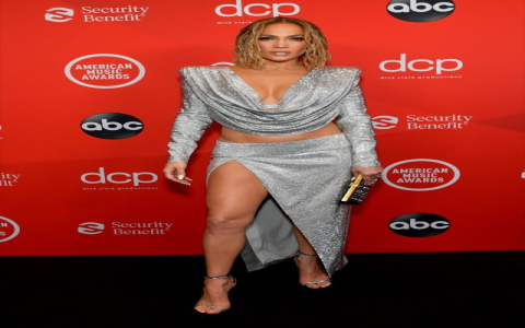 Jennifer Lopez Bikini Body How She Stays Fit and Fabulous