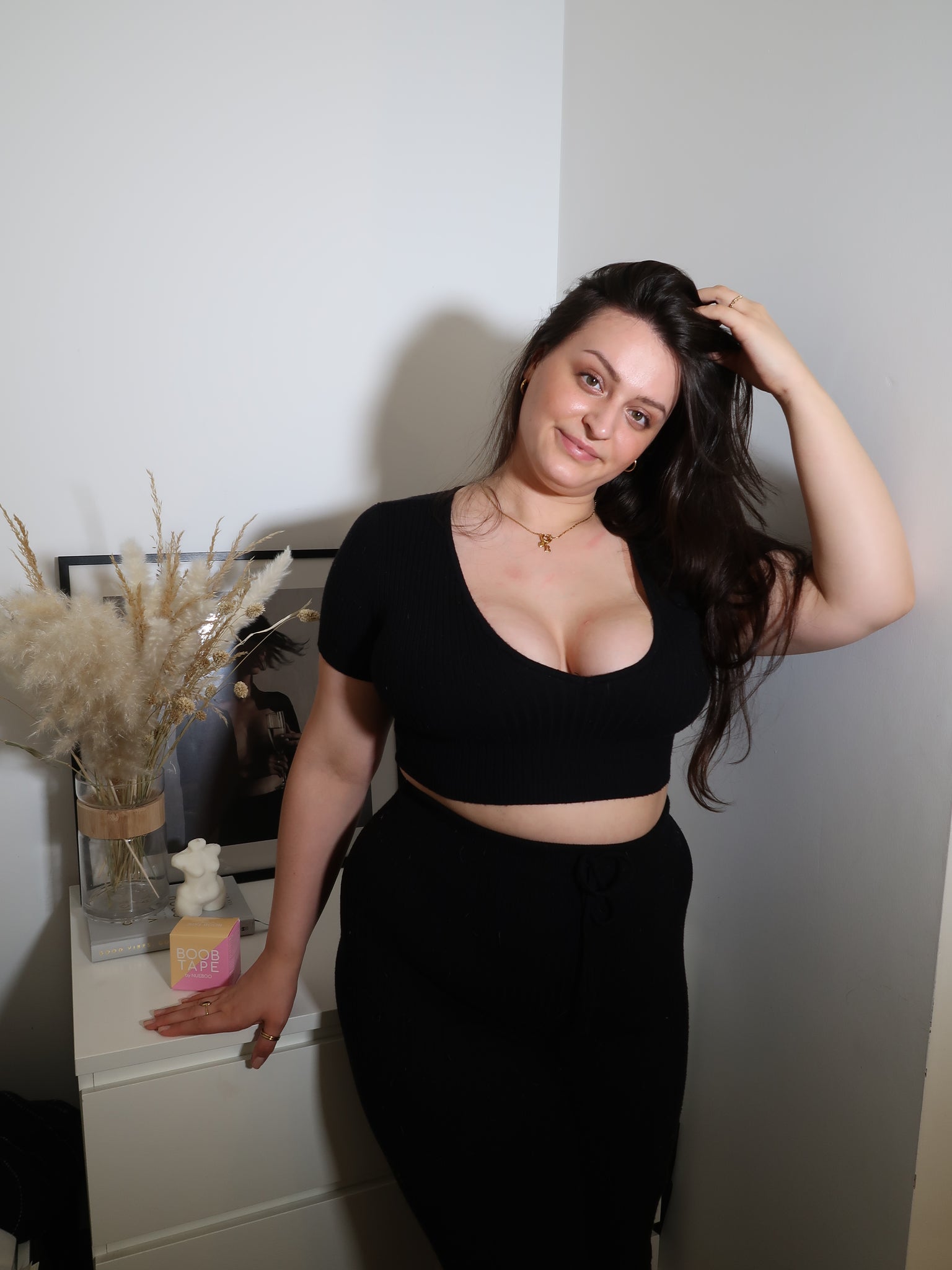 Best tops for woman with large breasts comfortable supportive choices revealed