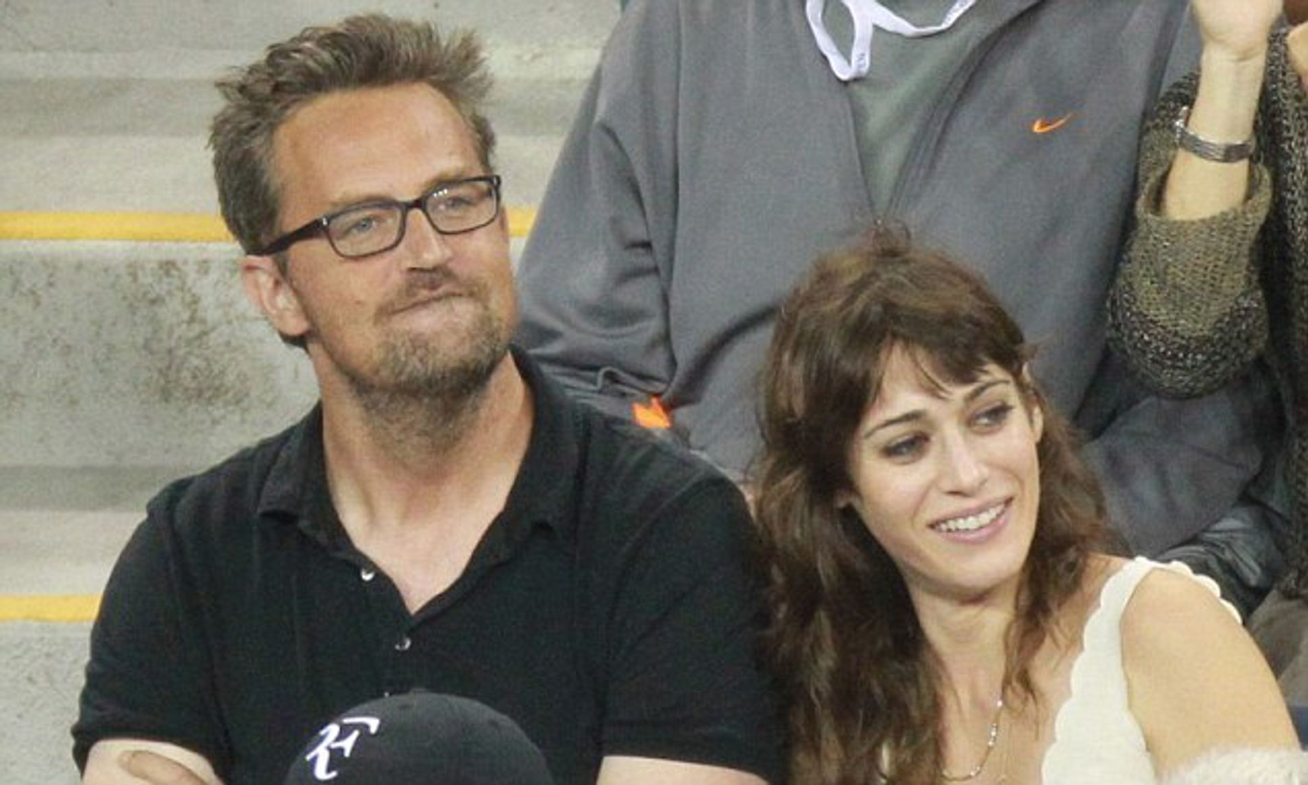 Why did Lizzie Caplan Matthew Perry break up? Find out the reasons behind their split!