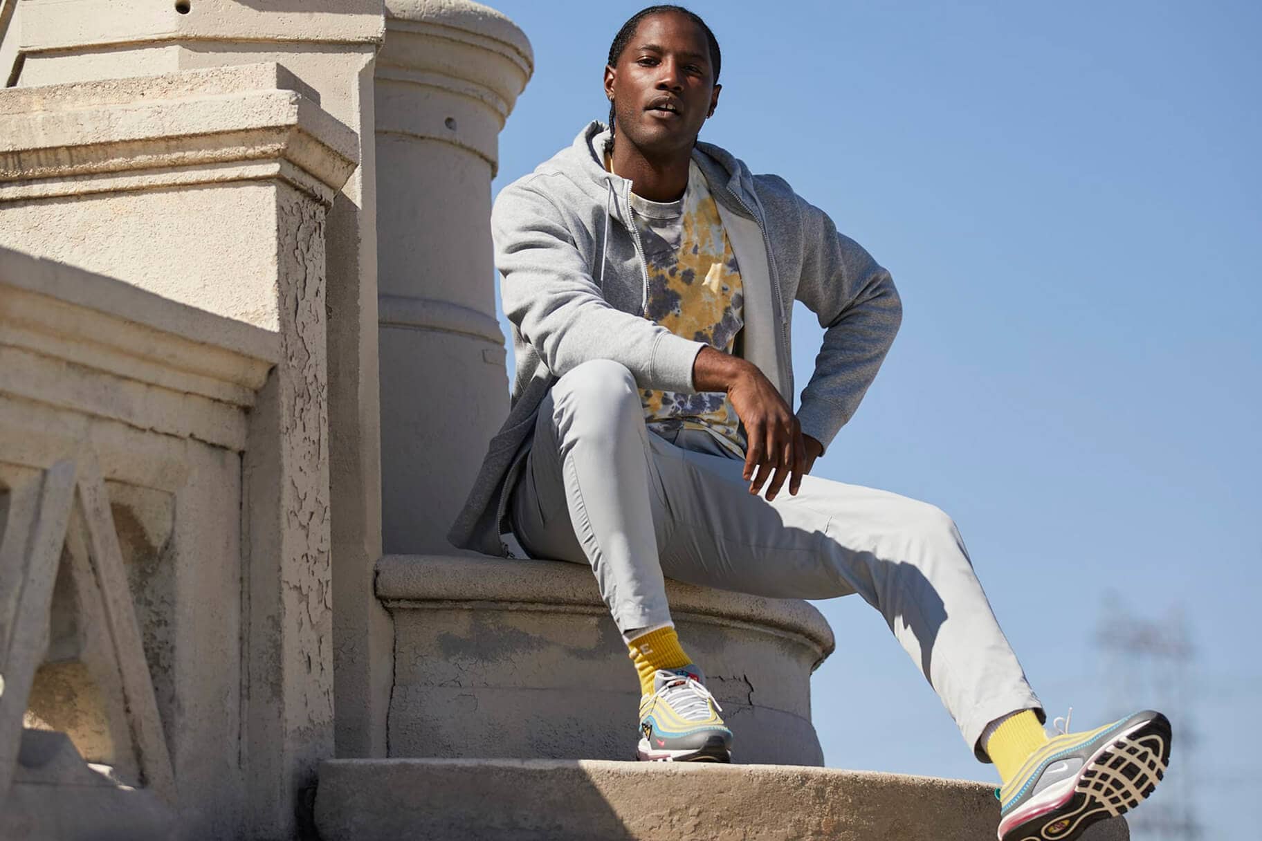 why choose nike forward sweatshirt? tips to warm up in style!