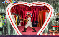 how choose perfect 1970 dress wear top tips for retro lovers