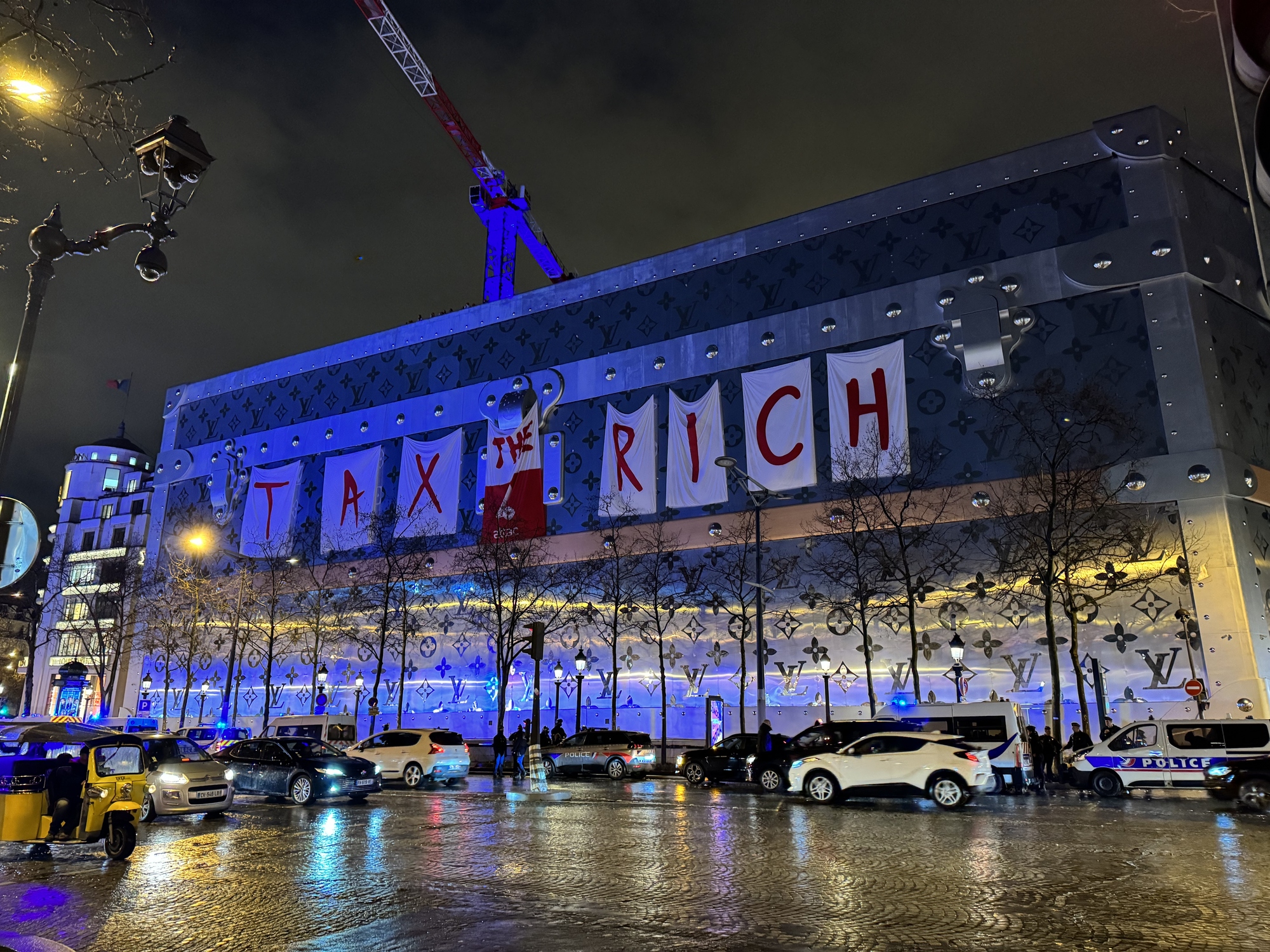 Must-Know Tips for Louis Vuitton Champs Elysees Photos (Avoid Crowds Now)